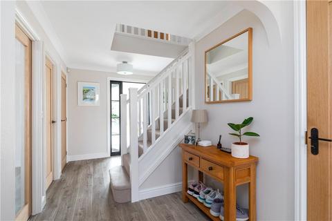 9 Hallside Close, Baildon, Shipley, BD17 7NY