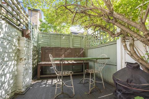 32a Old Devonshire Road, London, SW12 9RB