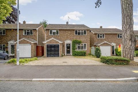 4 bedroom detached house to rent, Cockshot Road,  Malvern,  WR14