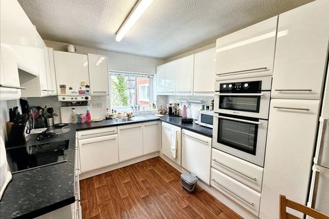 2 bedroom apartment for sale, Middleton Road, Lomond Lodge, M8