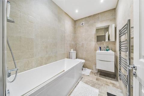 36 Edgell Road, Staines-upon-thames, TW18 2ES