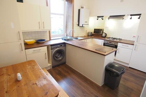 3 bedroom flat to rent, Summerfield Terrace, Left, AB24