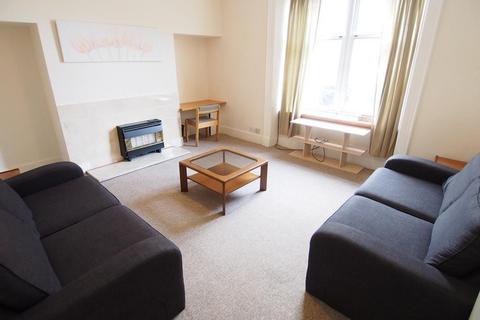 3 bedroom flat to rent, Summerfield Terrace, Left, AB24