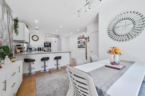 3 bedroom flat to rent, BILLINGHURST WAY, Greenwich Millennium Village, London, SE10