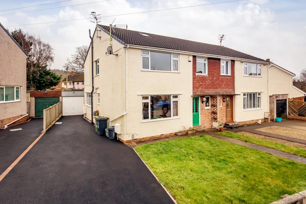 Cleeve Drive, Bristol BS49 4 bed semidetached house for sale £379,950