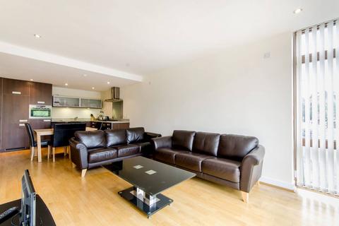 2 bedroom flat to rent, Lymington Road, West Hampstead, London, NW6