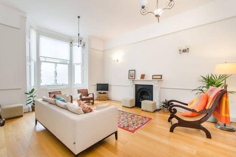 3 bedroom flat to rent, Randolph Gardens, Maida Vale, London, NW6