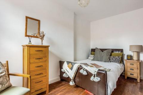 3 bedroom flat for sale, Chiltern Street, London, W1U