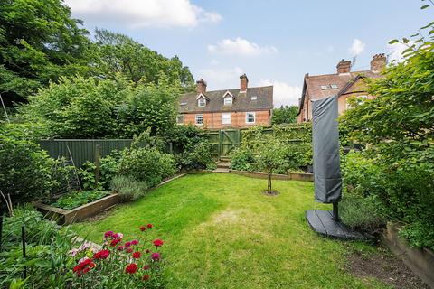 30 Stonedene Close, Forest Row, RH18 5DB