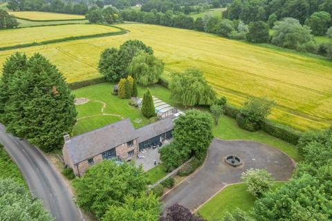 4 bedroom detached house to rent, Kemeys Road, Chain Bridge NP7