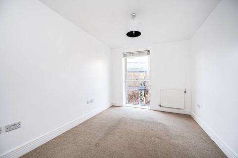 1 bedroom flat to rent, Gunmakers Lane, E3, Victoria Park, London, E3