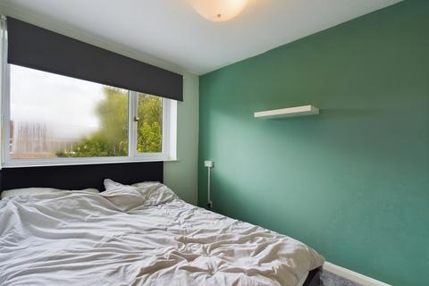 2 Bramdean Close, Tadley, RG26 3RD