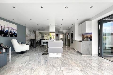40 Broadview Avenue, Gillingham, ME8 9DD