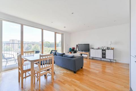 2 bedroom flat for sale, Golding Lodge, Woolwich, LONDON, SE18