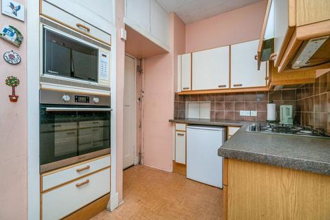 22 Learmonth Gardens, Edinburgh, EH4 1HA