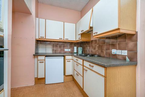 22 Learmonth Gardens, Edinburgh, EH4 1HA