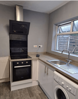 3 bedroom terraced house for sale, Owlwood Drive, M38 0ER