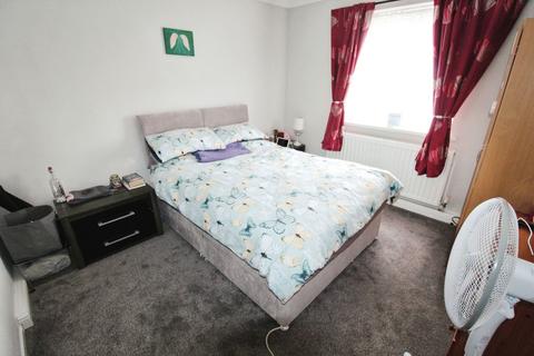 2 bedroom flat for sale, Wansbeck Avenue, Blyth, NE24