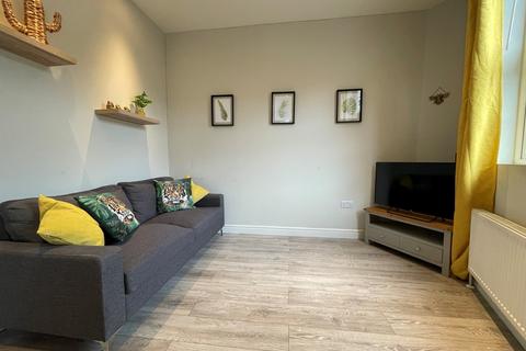 1 bedroom apartment to rent, Battersea High Street, Battersea SW11