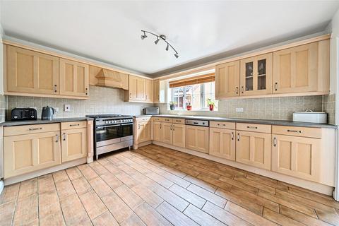 5 bedroom detached house for sale, Sandy Road, Calvert, Buckingham, Buckinghamshire, MK18