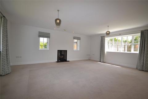 3 bedroom detached house to rent, Stortford Road, Leaden Roding, CM6