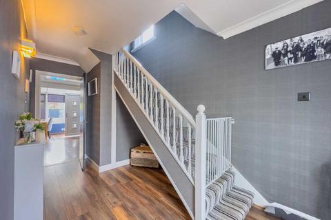 3 bedroom semi-detached house for sale, Sunny Bank Road, Mirfield