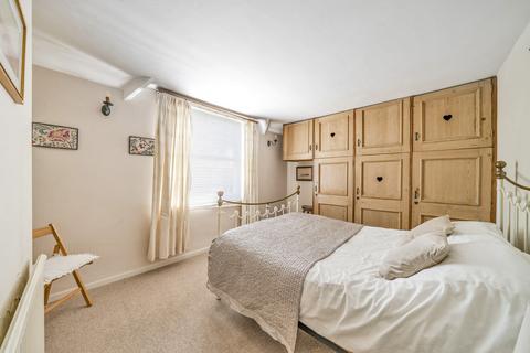 3 bedroom end of terrace house for sale, Anyards Road, Cobham, Surrey, KT11