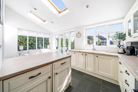 9 Canada Road, Cobham, KT11 2BB