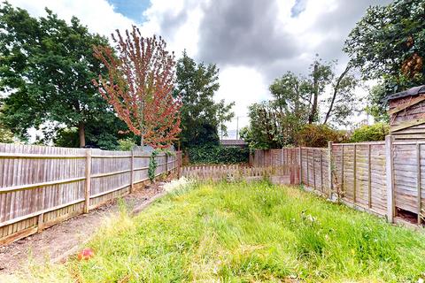 Flat 1, 16 Chalfont Road, South Norwood, London, SE25 4AA