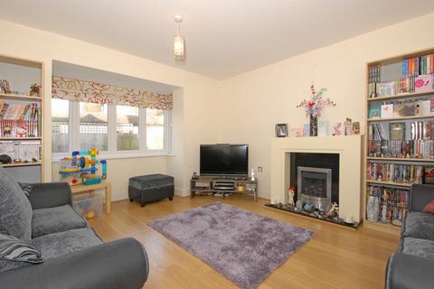 4 bedroom detached house for sale, Byfleet,  Surrey,  KT14