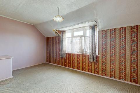 3 bedroom terraced house for sale, 47 Somerset Gardens, Hornchurch