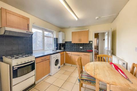 112 Turnpike Lane, London, N8 0PH