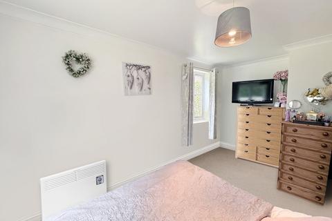 18 Castle Gardens, Kesgrave, Ipswich, IP5 2EW