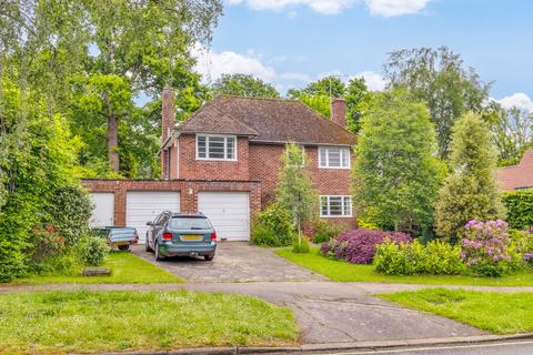 4 bedroom detached house for sale, Woodland Rise, Welwyn Garden City, Hertfordshire, AL8