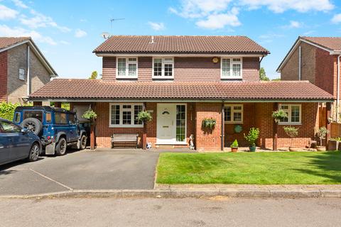 4 bedroom detached house for sale, Leatherhead