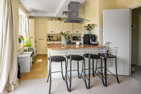 2 bedroom apartment to rent, Roy Square, London, E14