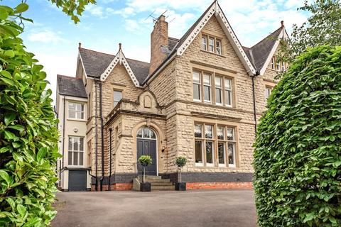 5 bedroom semi-detached house for sale, Christchurch Road, Cheltenham, Gloucestershire, GL50