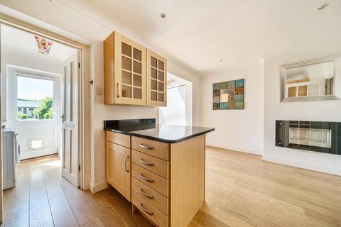 28 James Road, Peasmarsh, Guildford, GU3 1NF