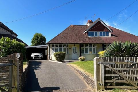 2 bedroom bungalow to rent, Crawley RH10