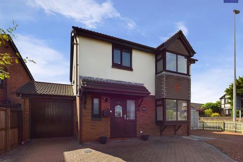 3 bedroom detached house for sale, Belverdale Gardens, Blackpool, FY4