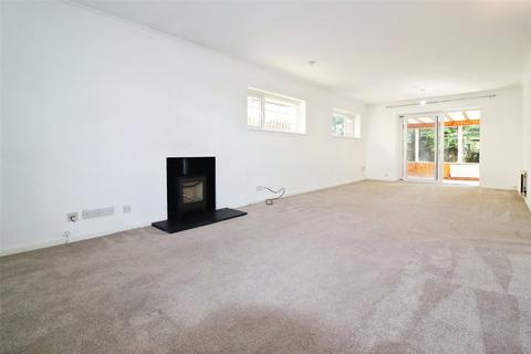 4 bedroom detached house for sale, Abbots Close, Hampshire GU51