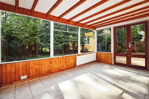 5 Abbots Close, Fleet, GU51 3RF