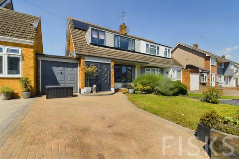 3 bedroom semi-detached house for sale, Malwood Drive, Benfleet, SS7