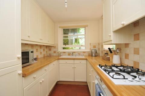 2 bedroom semi-detached house for sale, Richmond,  Richmond TW9 1,  TW9