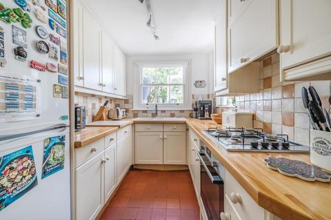 18 Dunstable Road, Richmond, TW9 1UH