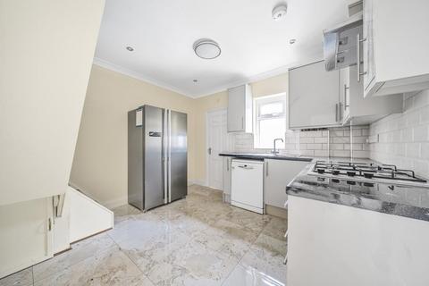 119 Kneller Road, Twickenham, TW2 7DY