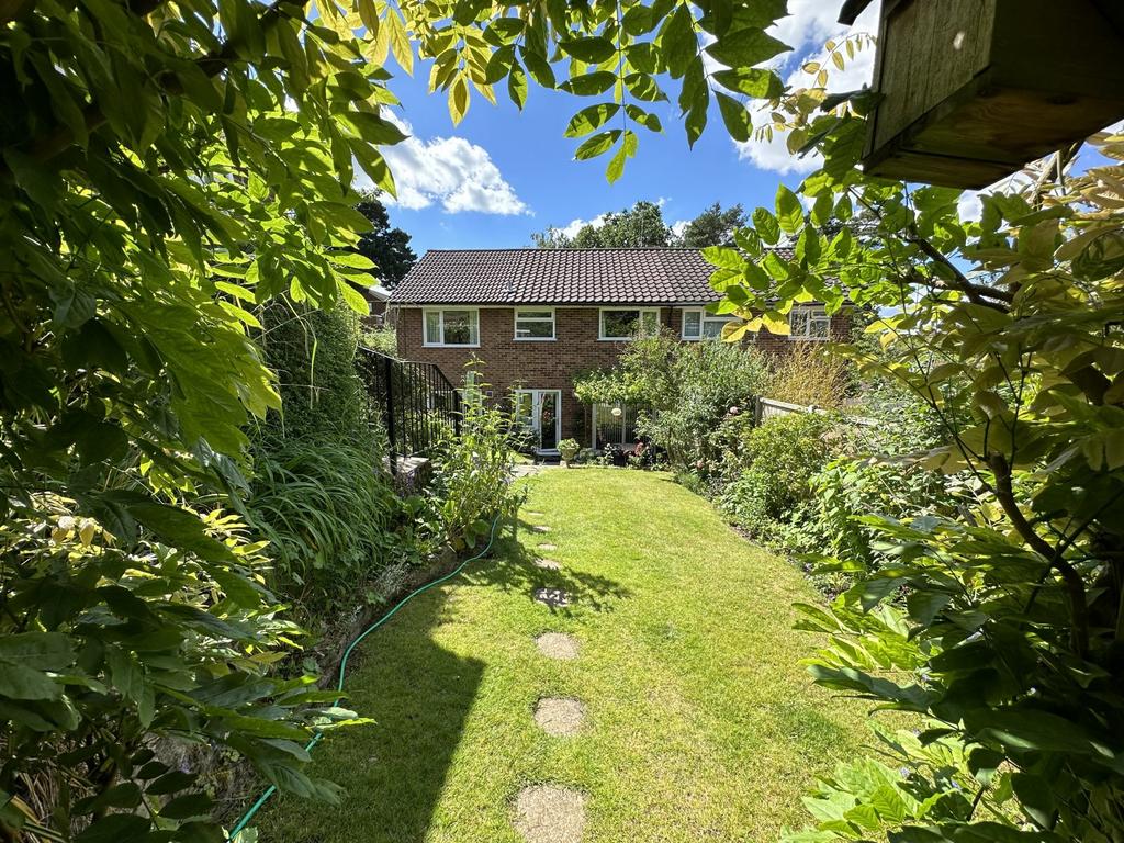 Park Hill, Church Crookham, Fleet 5 bed semidetached house for sale