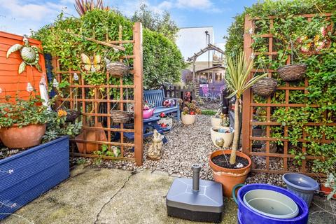 17 Hinguar Street, Shoeburyness, Southend-on-sea, SS3 9AN
