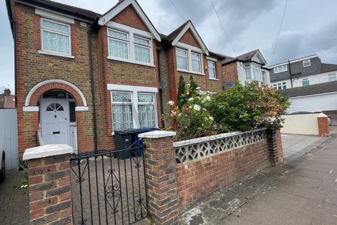 3 bedroom semi-detached house for sale, Norwood Gardens, Southall, UB2