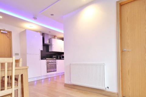 6 bedroom apartment to rent, Keighley Close, London, N7
